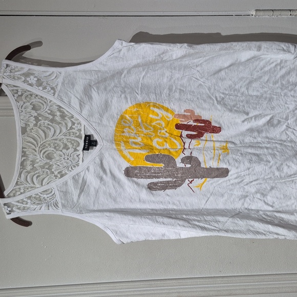 TORRID - SLEEVELESS TSHIRT - Picture 5 of 6
